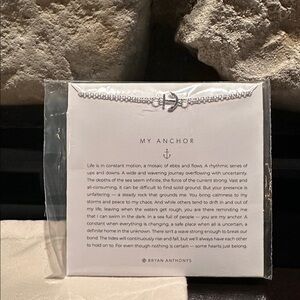 Bryan Anthonys NWT, My Anchor Necklace, silver.